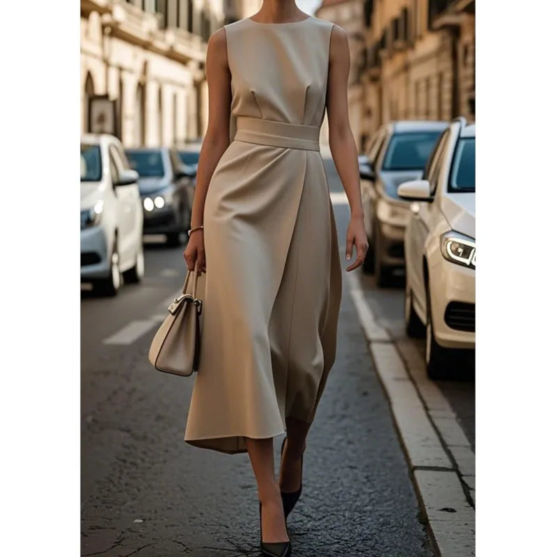 Clarimond | Elegant Round Neck Midi Dress
